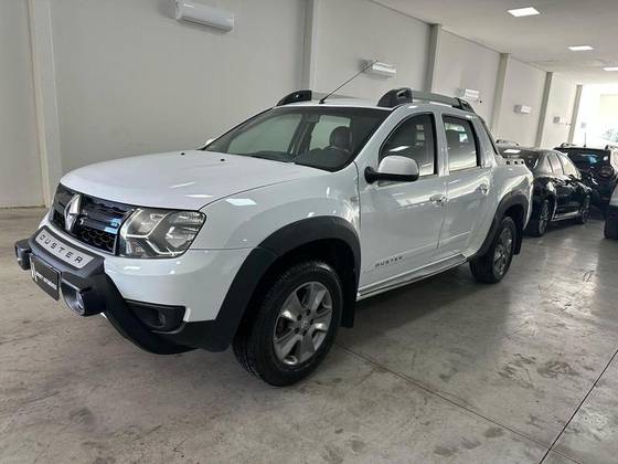 RENAULT DUSTER OROCH 2.0 16V FLEX DYNAMIQUE 4P MANUAL RENAULT DUSTER OROCH 2.0 16V FLEX DYNAMIQUE 4P MANUAL